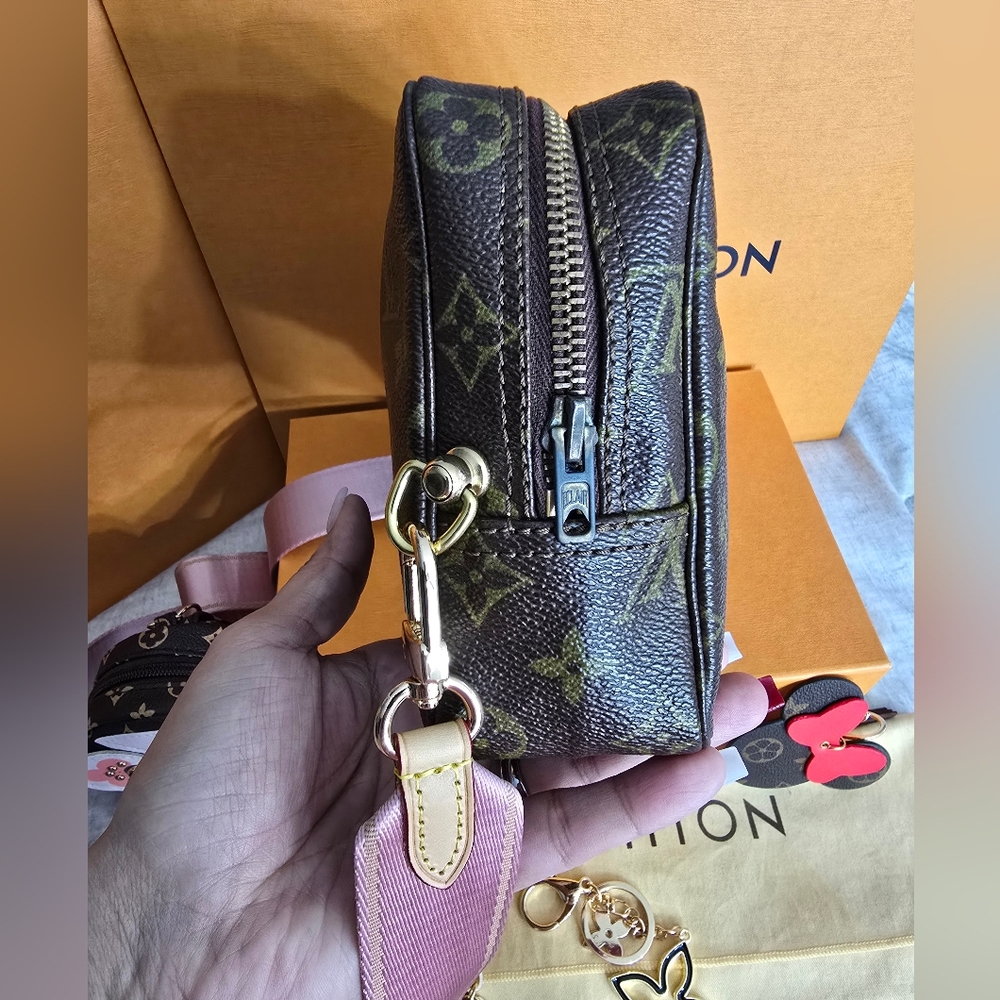 💚Vintage Louis Vuitton Monogram Brown Women's Crossbody Trousse 23 Pouch Bag💚 - Picture 6 of 17